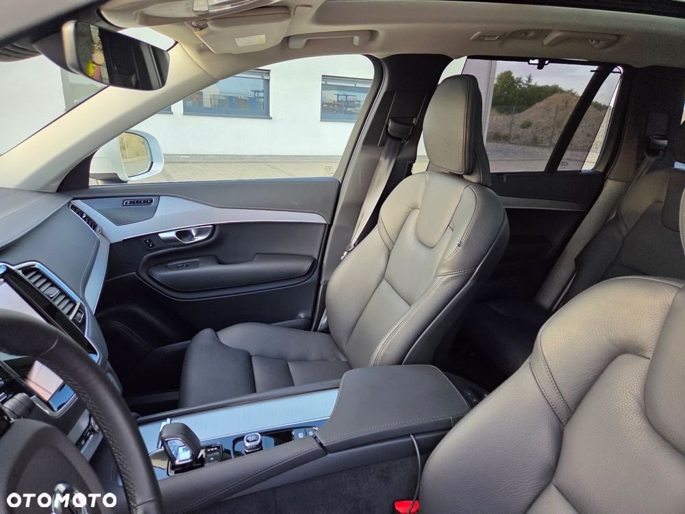 Volvo XC 90 B5 D AWD Plus Bright - 23
