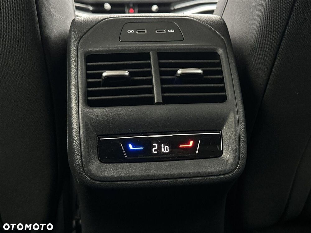 Skoda Superb 2.0 TDI SCR 4x4 Selection DSG - 34