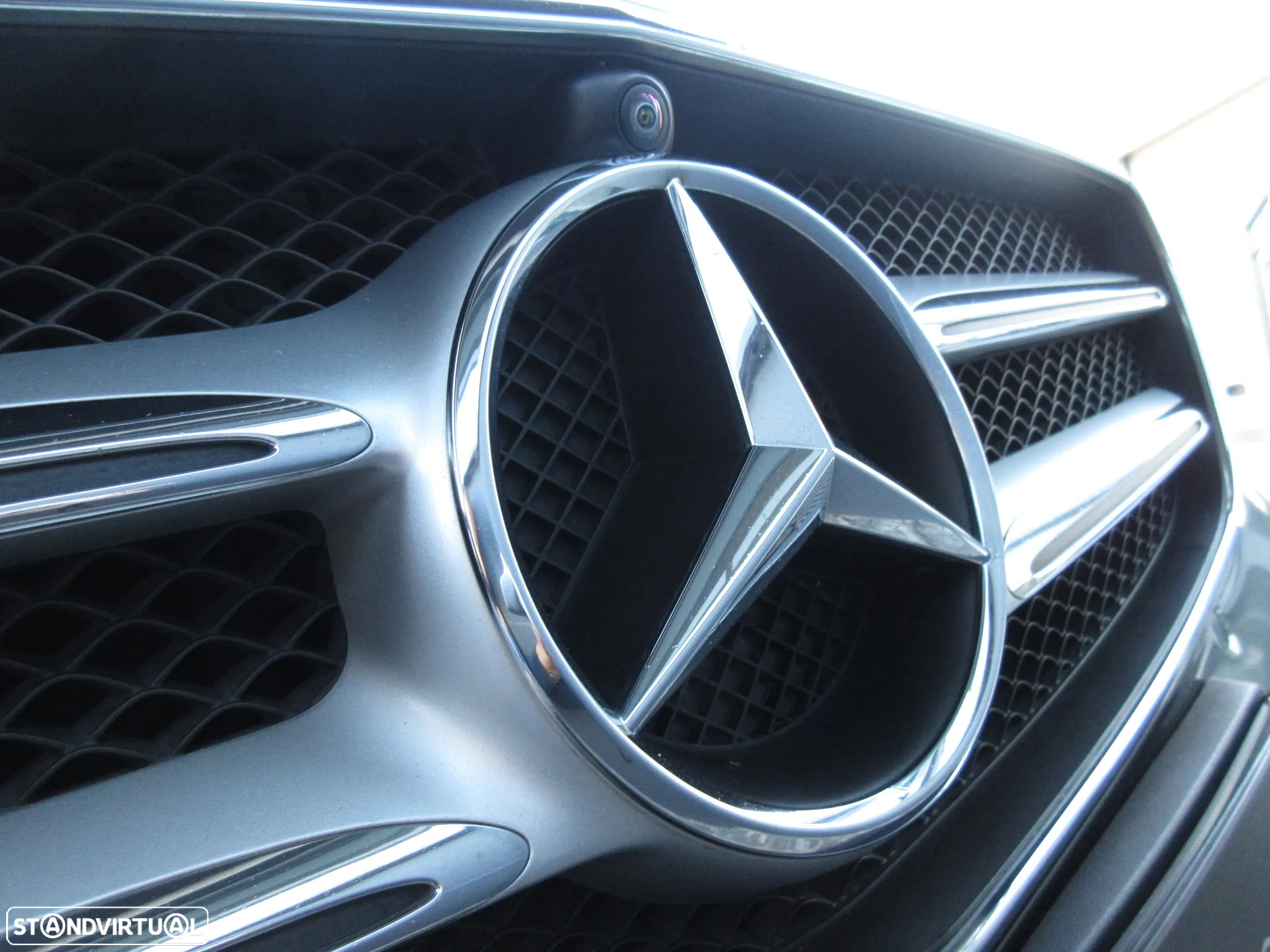 Mercedes-Benz E 200 - 16
