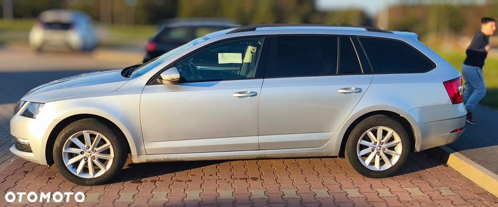 Skoda Octavia 1.6 TDI Ambition - 4