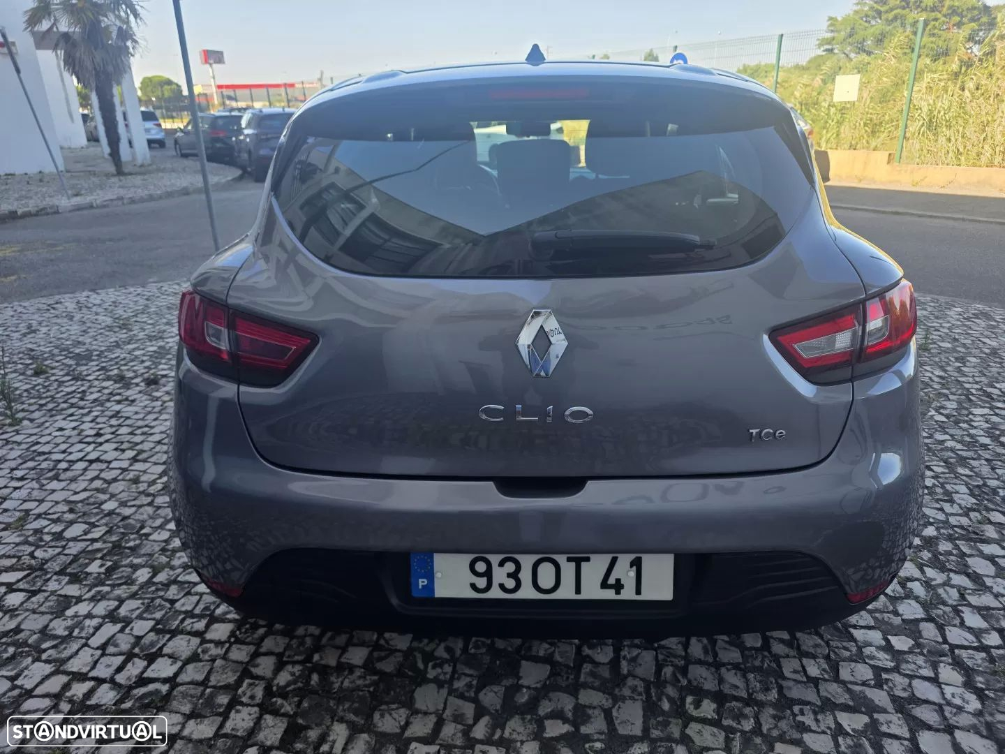 Renault Clio 0.9 TCE Dynamique S - 4