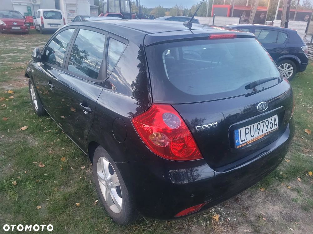 Kia Ceed 1.6 Comfort - 4