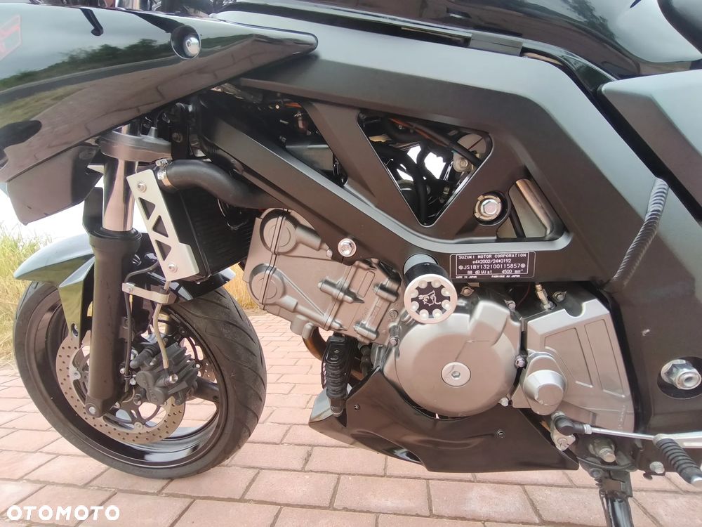 Suzuki SV - 10