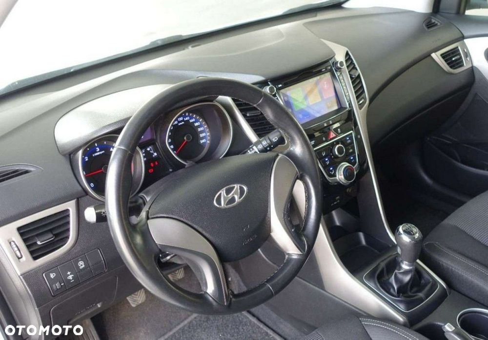 Hyundai i30 - 12