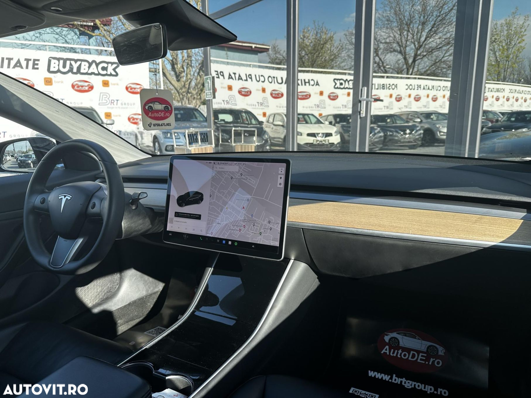 Tesla Model 3 - 6