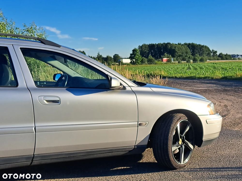 Volvo V70 2.4 - 9