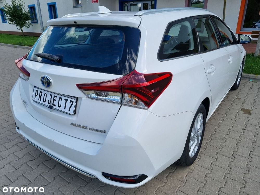 Toyota Auris 1.8 HSD Prestige NAVI - 28