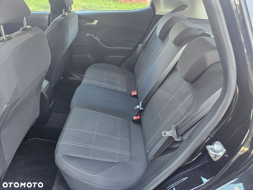 Ford Fiesta 1.1 S&S COOL&CONNECT - 17