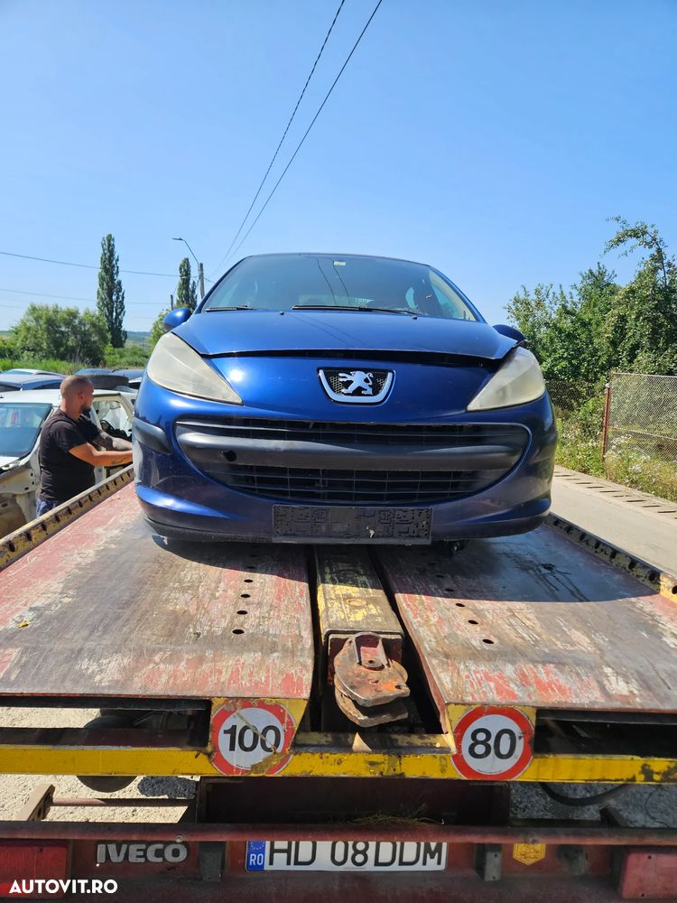 Dezmembrez peugeot 2007 - 2