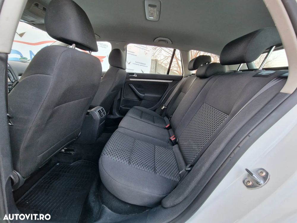 Volkswagen Golf 1.6 TDI BlueMotion Technology Trendline - 15