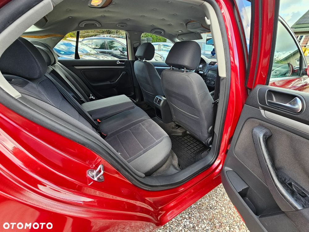 Volkswagen Jetta 2.0 TDI Comfortline - 6