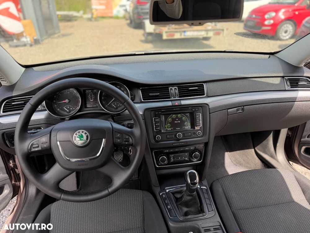 Skoda Superb 1.6 TDI Ambition - 15
