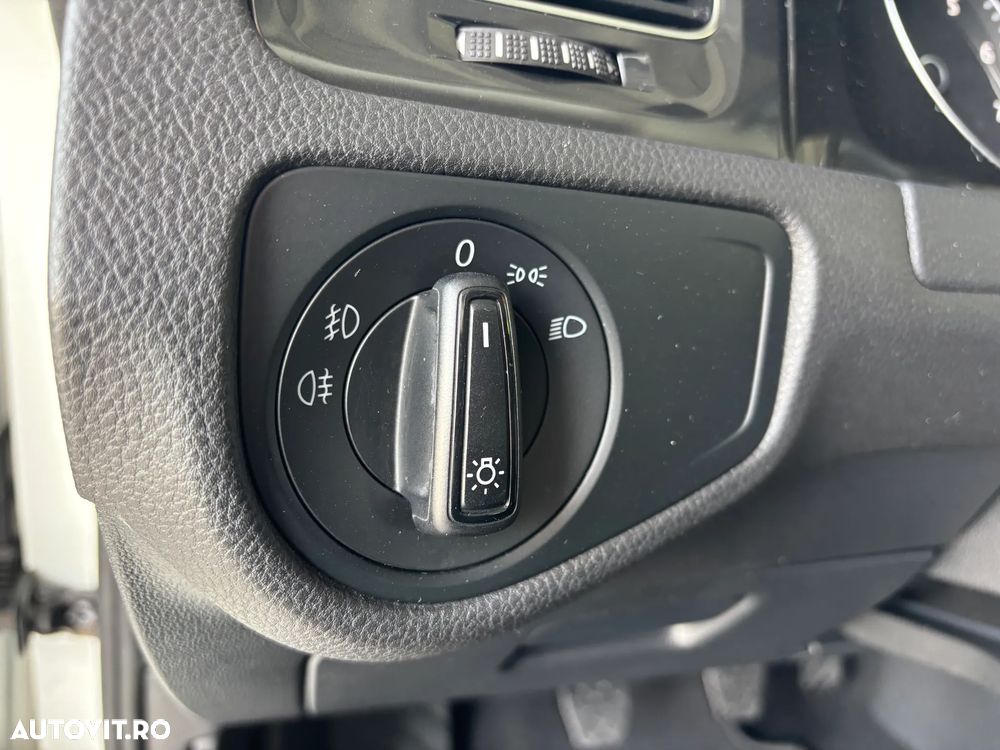 Volkswagen Golf 1.0 TSI Comfortline - 16