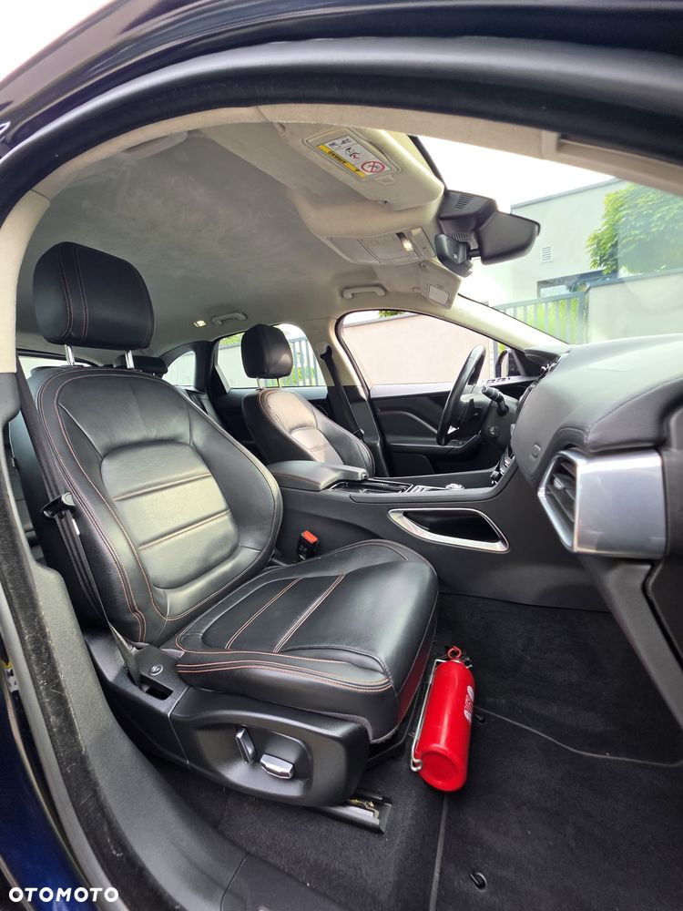 Jaguar F-Pace 20d Prestige - 20