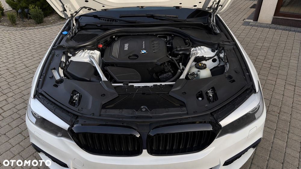 BMW Seria 5 520d xDrive Sport Line - 9