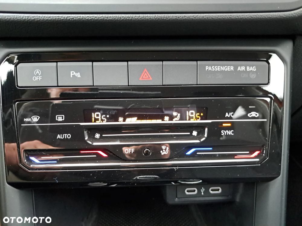 Volkswagen T-Cross 1.0 TSI Style DSG - 19