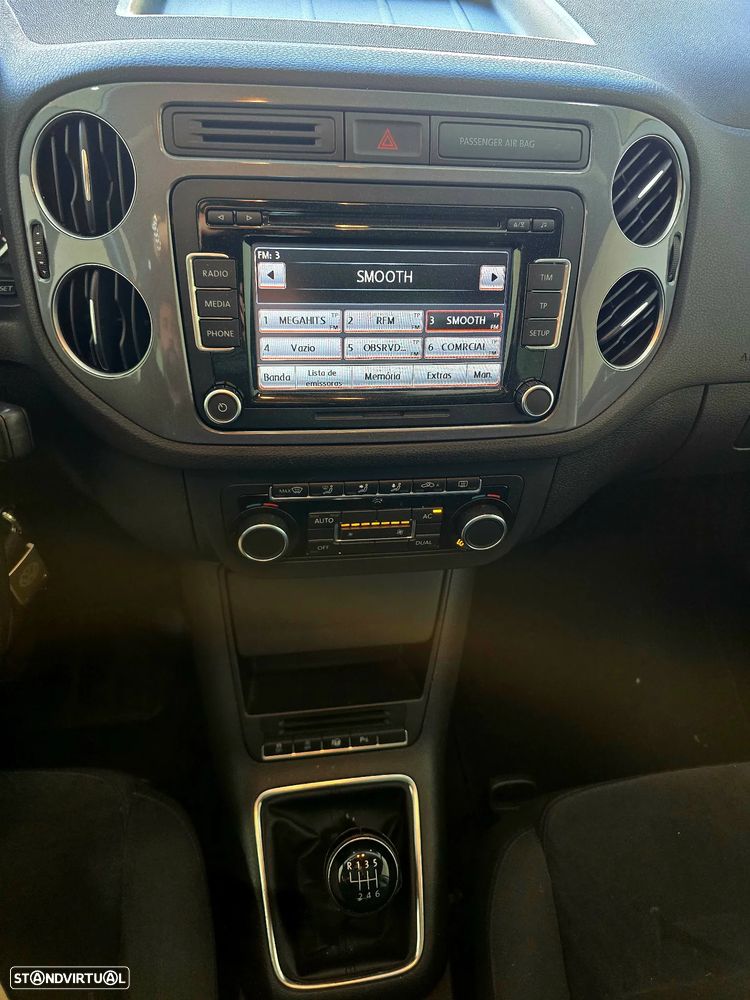 VW Tiguan 2.0 TDi Sport BlueMotion - 12