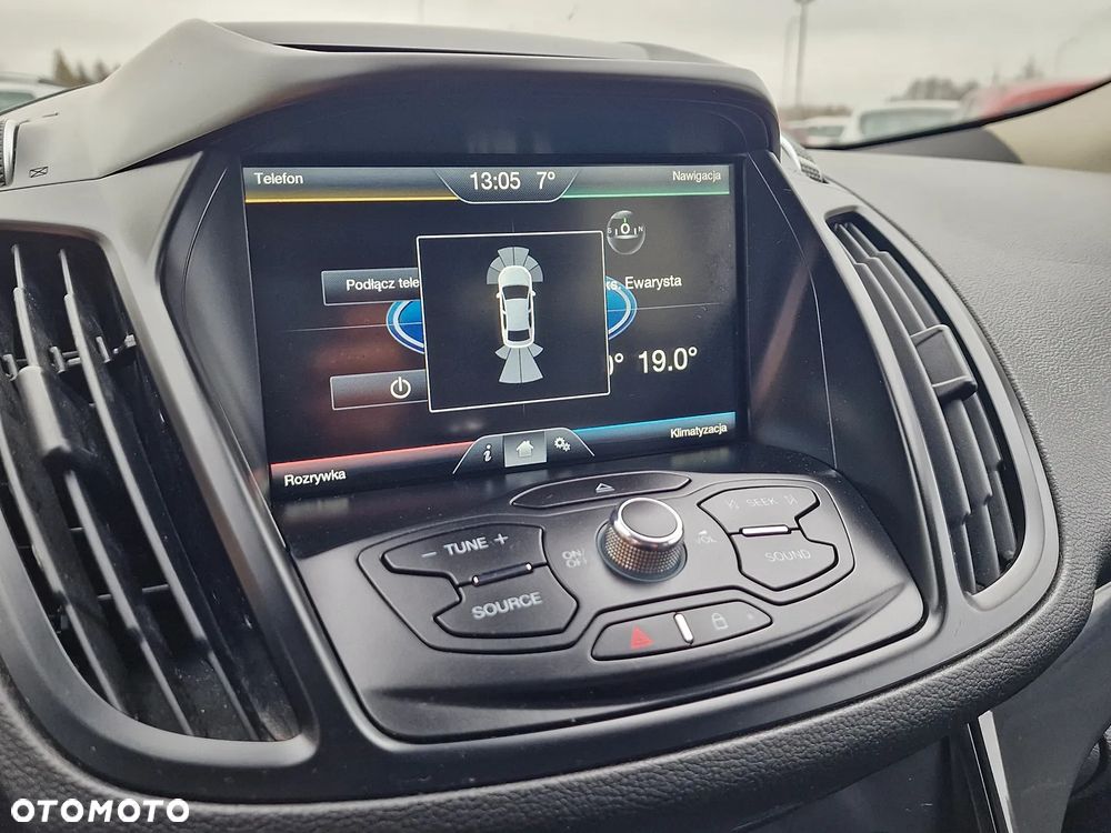 Ford Kuga 2.0 TDCi 2x4 Titanium - 15