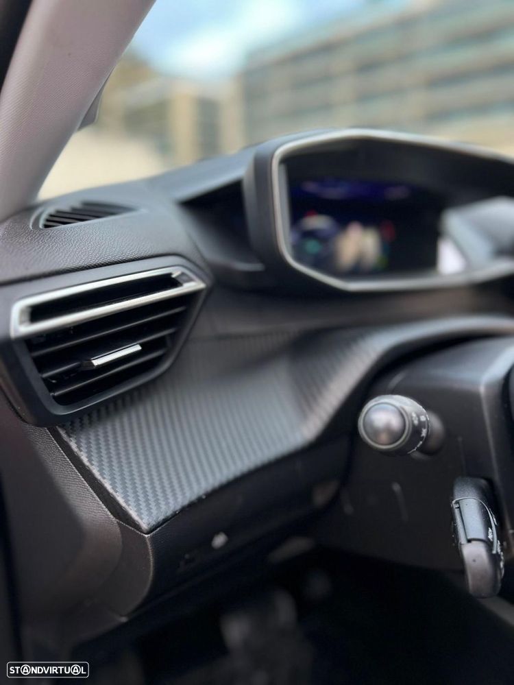 Peugeot 2008 - 7
