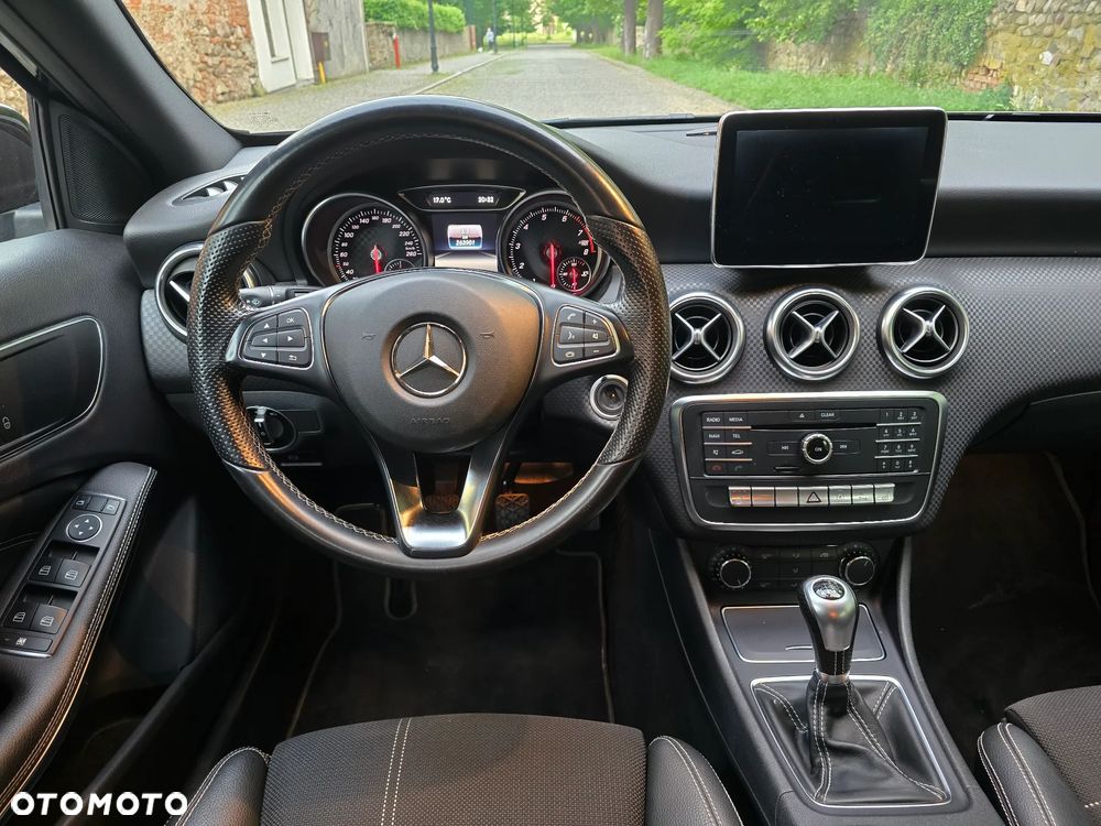 Mercedes-Benz Klasa A 180 BlueEfficiency Edition Style - 15