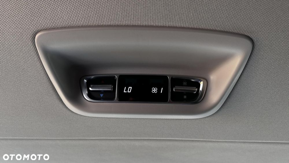 Mercedes-Benz Klasa V - 18