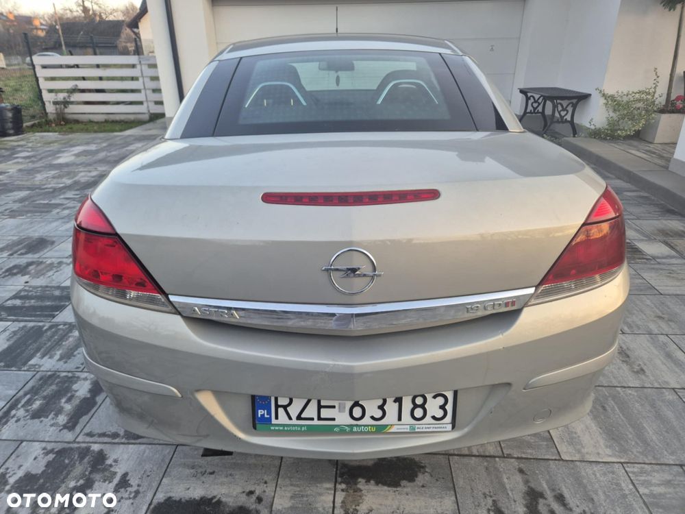 Opel Astra 1.9 CDTI DPF Cosmo - 5