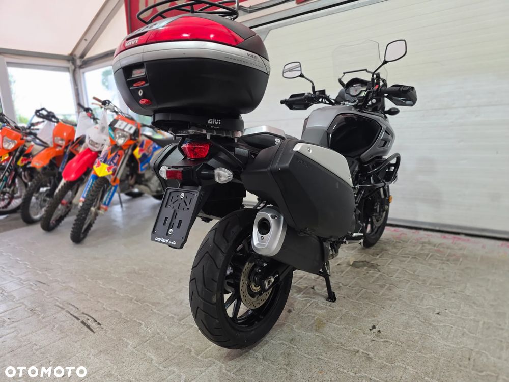 Suzuki DL - 23