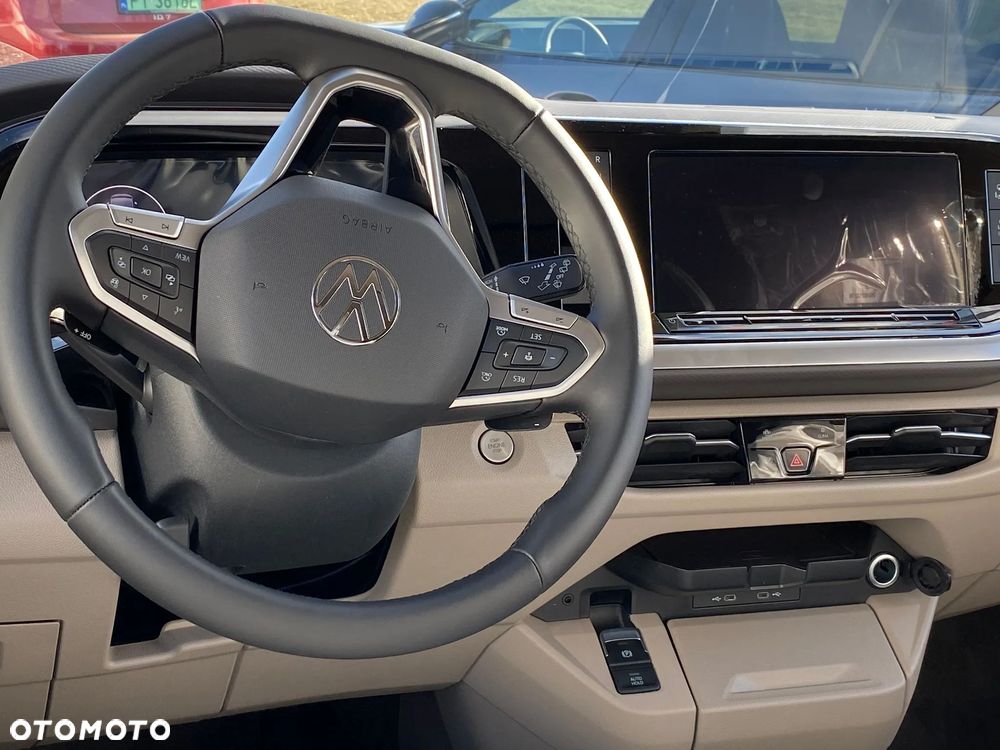 Volkswagen Multivan - 5