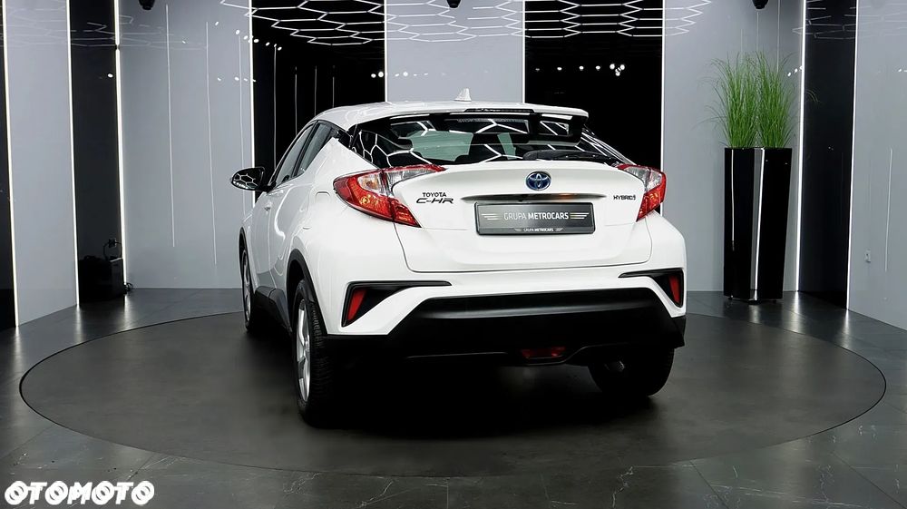 Toyota C-HR Business-Edition - 6