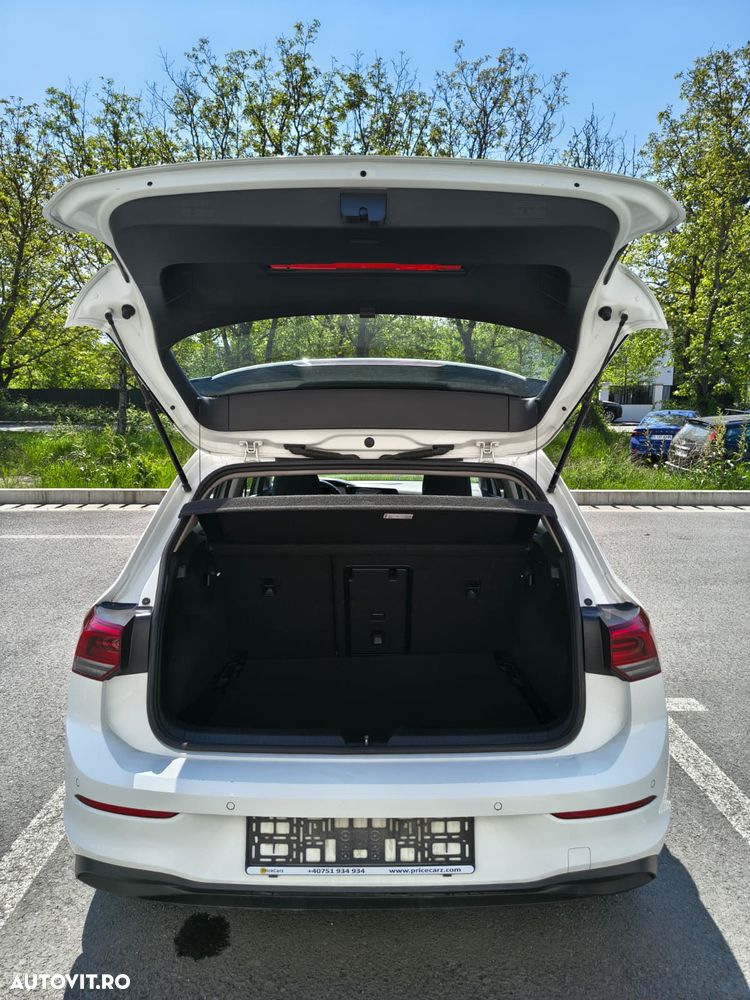 Volkswagen Golf - 9
