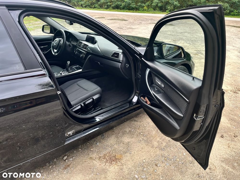 BMW Seria 3 - 26