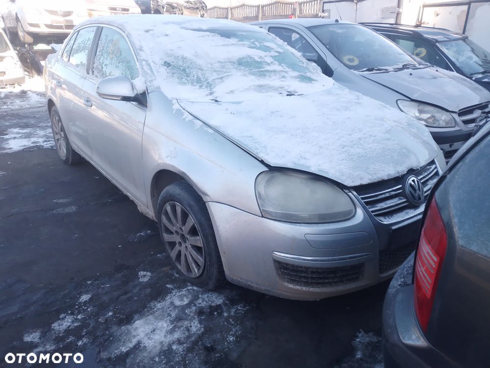 VW JETTA 1.6 BSE  05-11 - OSŁONA PRZECIWSŁONECZNA PRAWA LEWA - 2