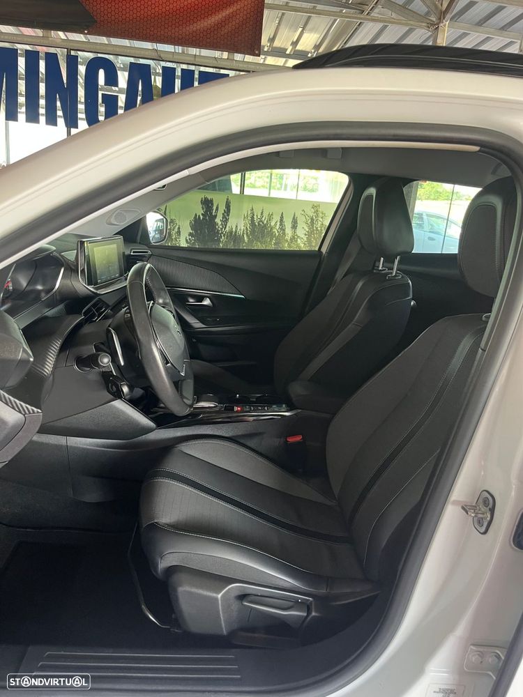 Peugeot 2008 1.5 BlueHDi Allure Pack EAT8 - 21