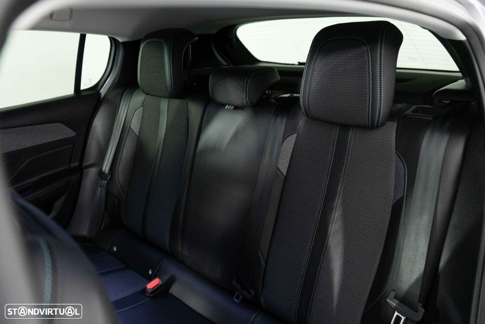 Peugeot 308 1.2 Hybrid Allure e-DCS6 - 11