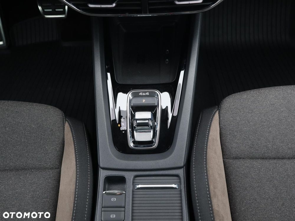 Skoda Octavia Scout 2.0 TDI 4x4 DSG - 15