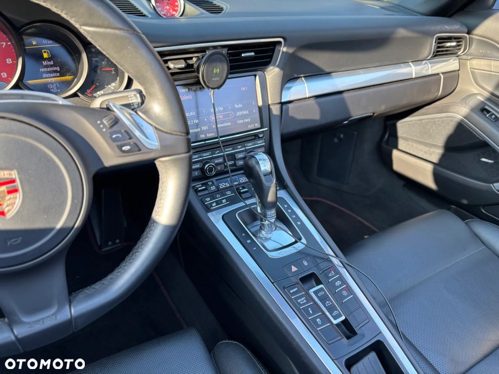 Porsche 911 Carrera S PDK - 23