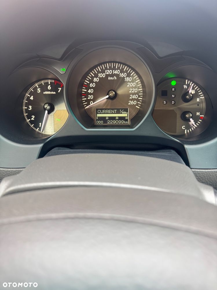 Lexus GS 300 Prestige + - 8