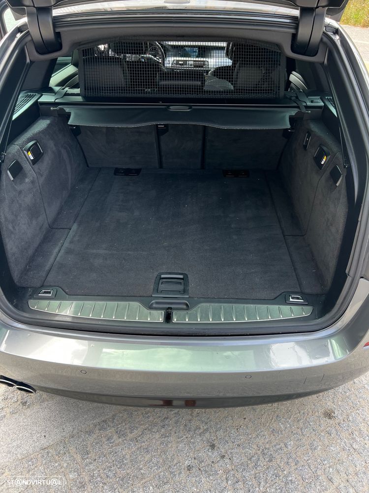 BMW 525 d Exclusive Auto - 8