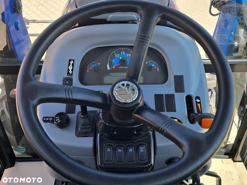 New Holland BOOMER 50 - 2