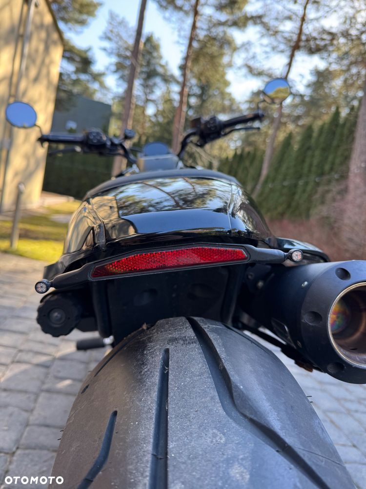 Harley-Davidson Sportster - 9