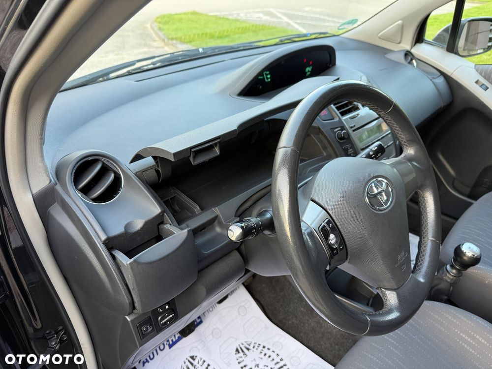 Toyota Yaris 1.33 Sol - 16
