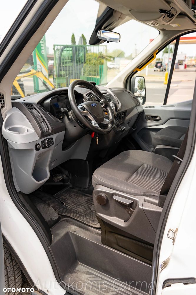 Ford Transit - 12