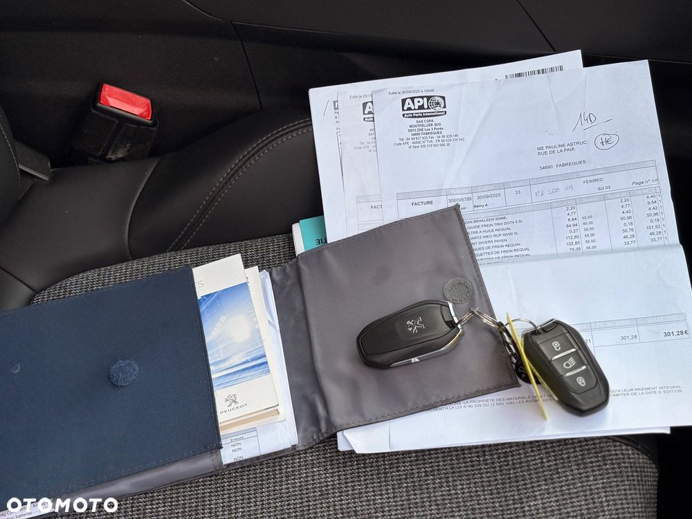 Peugeot 3008 PureTech 130 Stop & Start GPF EAT8 Allure - 26