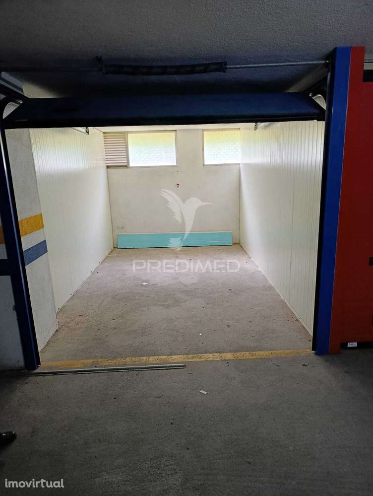 Arrenda se Box S Francisco Xavier Setúbal - Grande imagem: 2/3