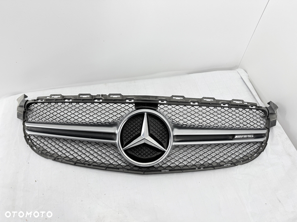Atrapa zderzaka przednia C klasa A205 W205 AMG