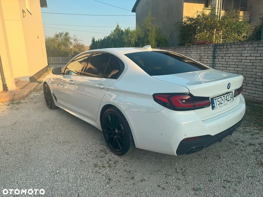 BMW Seria 5 520d xDrive M Sport sport - 8