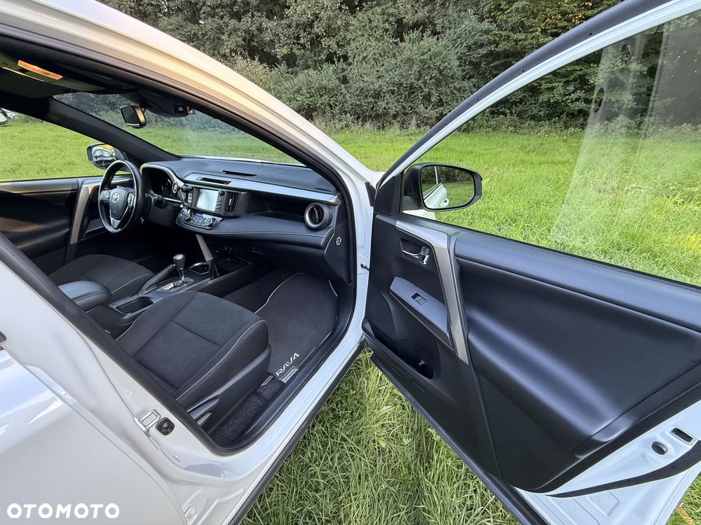 Toyota RAV4 Hybrid Premium 4x4 - 26