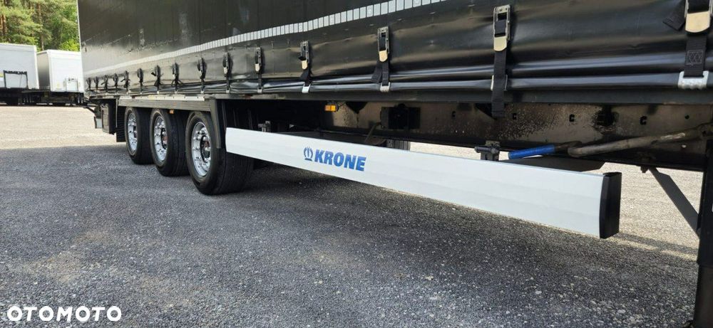 Krone Mega Firana, Dach podnoszony - 13