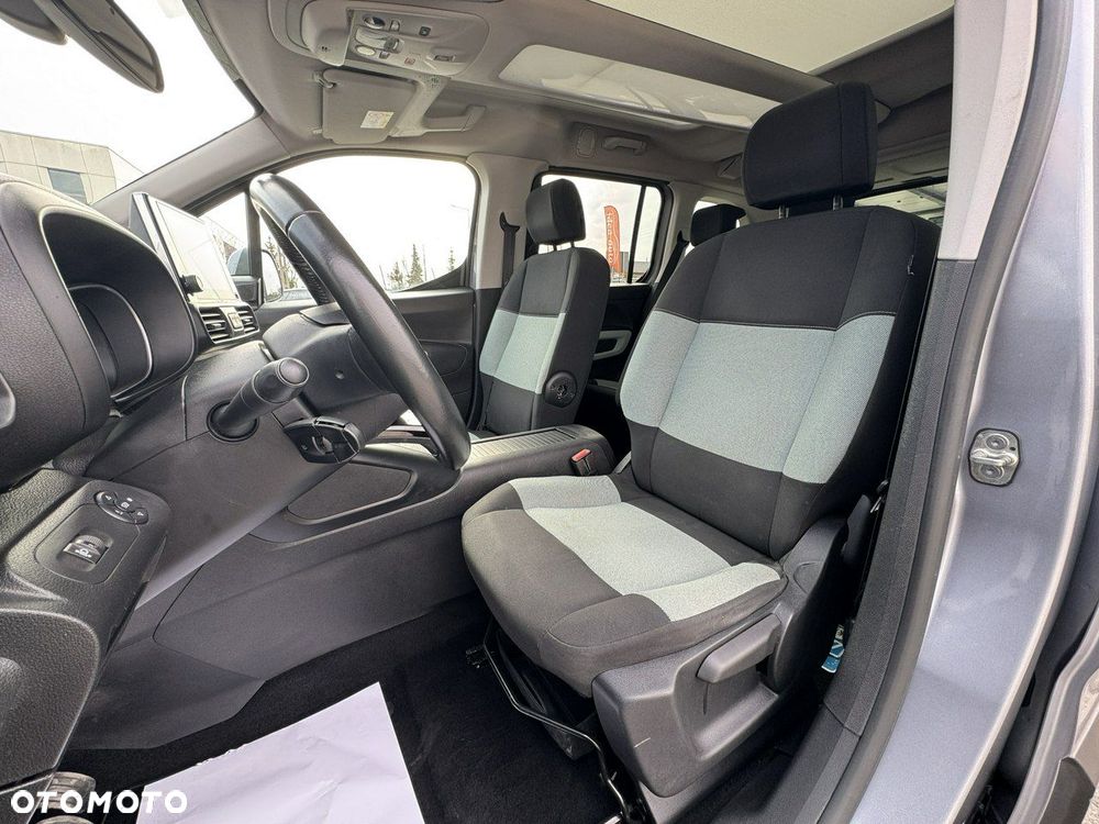 Citroën Berlingo Multispace PureTech 110 SHINE - 17