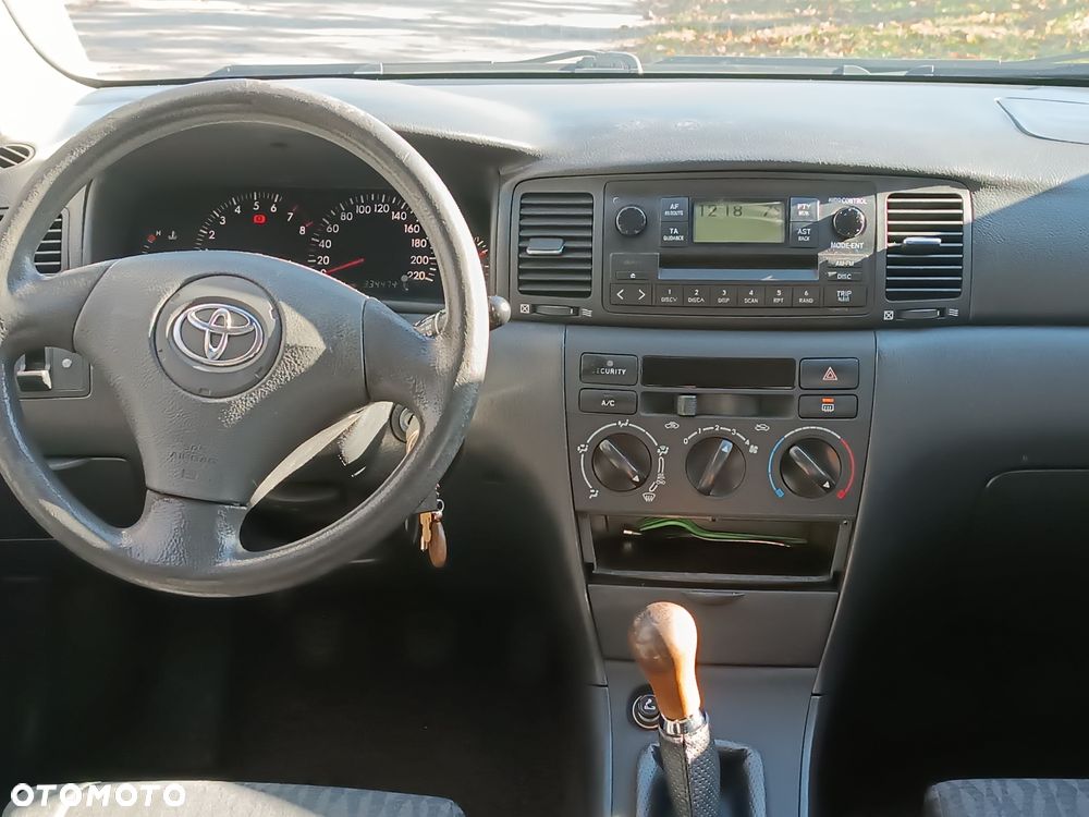 Toyota Corolla 2003 photo 3